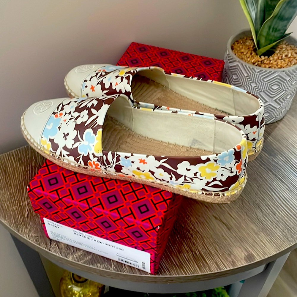 Tory Burch printed Napa leather espadrille. Condition-Excellent very gently used